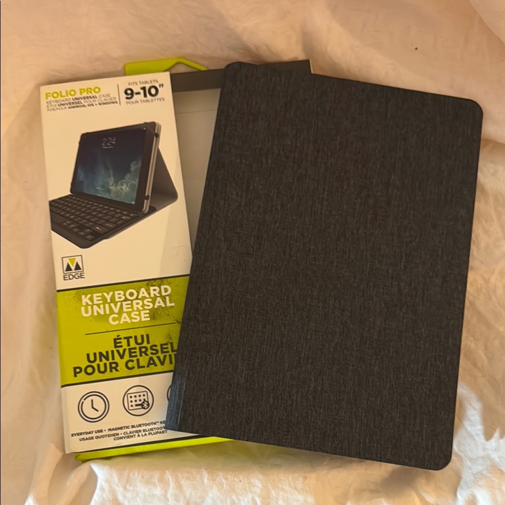Edge Black Tablet Keyboard for Enhanced Productivity